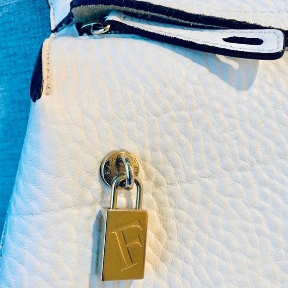 💸SOLD🔥FURLA Piper Leather Satchel Ladies Bag - Picture 5 of 8